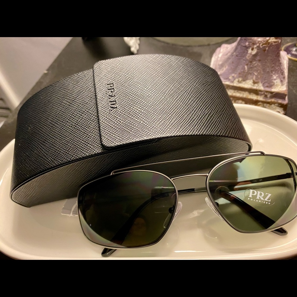 Prada SPR64V 62 7cq-5x1 Sunglasses NWT